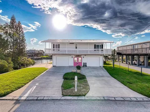 13105 Cabin Ct, Hudson, FL 34667