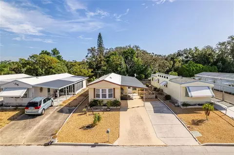 12122 Longhorn Dr, Hudson, FL 34667