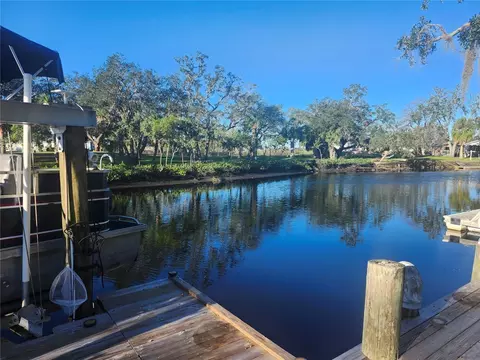 5817 Rio Dr, New Port Richey, FL 34652