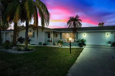 13617 Evelane Dr, Hudson, FL 34667