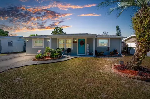 9121 Greenbriar Ln, Port Richey, FL 34668