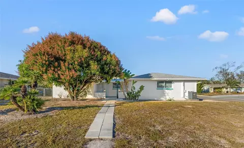 8025 Valmy Ln, Port Richey, FL 34668