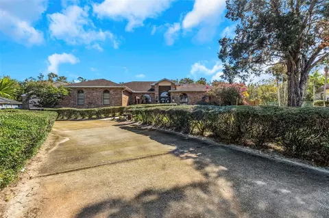 8700 Cessna Dr, New Port Richey, FL 34654