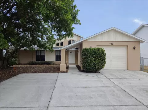 7651 Vienna Ln, Port Richey, FL 34668