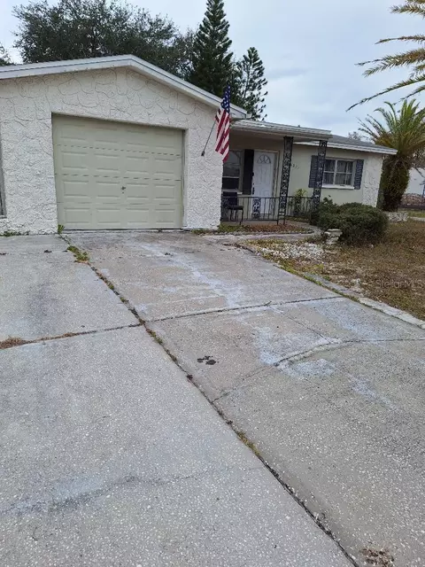 8253 Saybrook Dr, Port Richey, FL 34668