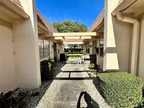11211 Carriage Hill Dr #2, Port Richey, FL 34668