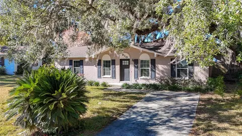 910 Cedar Dr, Brooksville, FL 34601