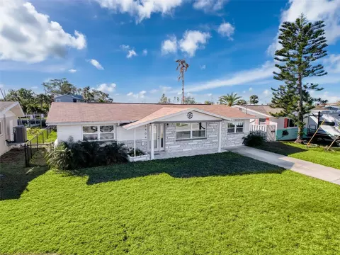 6404 Kathleen Dr, Hudson, FL 34667