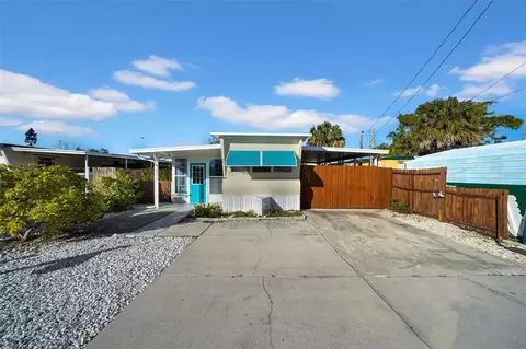 6833 Osprey Ln, Hudson, FL 34667