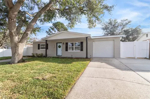 9240 Whitman Ln, Port Richey, FL 34668