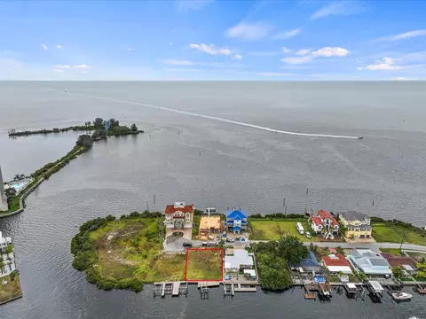 6200 Lonnie Lee Ln, Hudson, FL 34667