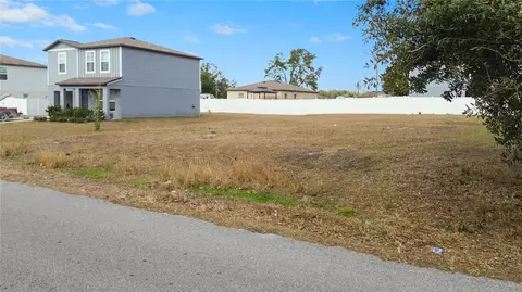 27041 Wakefield Dr, Brooksville, FL 34602