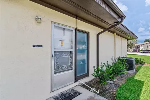 5207 Amulet Dr, New Port Richey, FL 34652