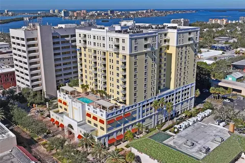 628 Cleveland St #1503, Clearwater, FL 33755