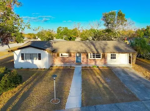 9211 Century Dr, Spring Hill, FL 34606