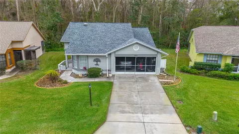 11526 White Ash Dr, New Port Richey, FL 34654