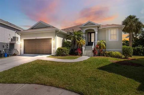 1005 Mizzen Ct, Tarpon Springs, FL 34689