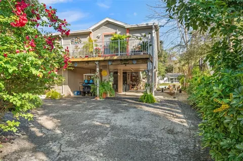 8142 River Point Dr, Weeki Wachee, FL 34607