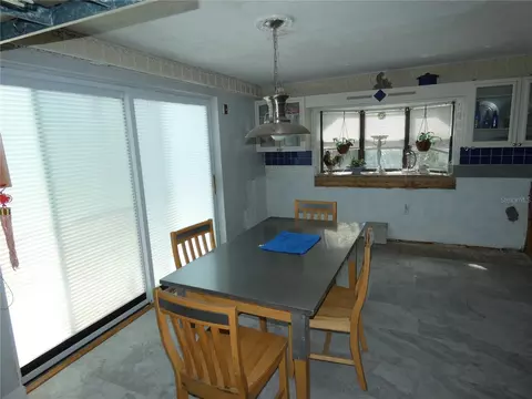 Dining - 13618 Stacey Dr, Hudson, FL 34667 photo 3 of 4