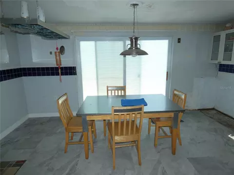 Dining - 13618 Stacey Dr, Hudson, FL 34667 photo 4 of 4