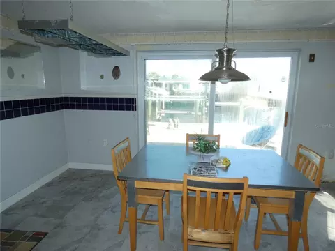 Dining - 13618 Stacey Dr, Hudson, FL 34667 photo 1 of 4