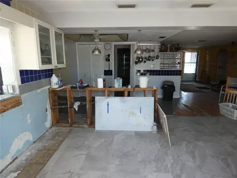 Kitchen - 13618 Stacey Dr, Hudson, FL 34667 photo 2 of 7