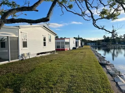 10819 Union Dr, Port Richey, FL 34668