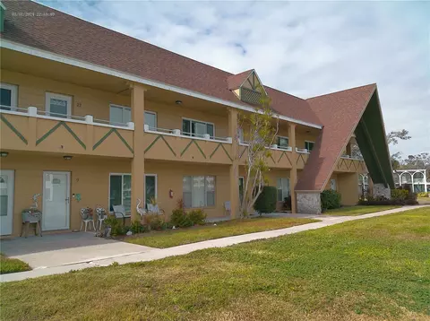 2000 World Parkway Blvd #21, Clearwater, FL 33763