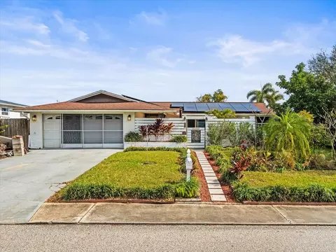 3654 Blackhawk Dr, New Port Richey, FL 34652