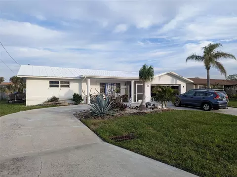 5313 Delano Ct, Cape Coral, FL 33904