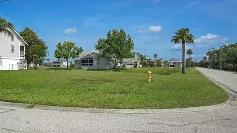 4065 Sheephead Dr, Hernando Beach, FL 34607 photo 2