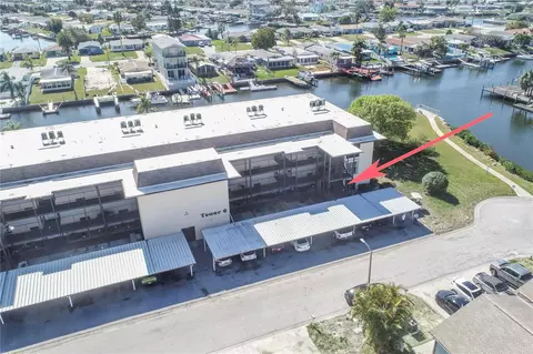 4452 Garnet Dr #101, New Port Richey, FL 34652