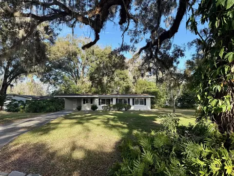 301 Longwood Dr, Brooksville, FL 34601