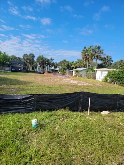 914 S Daytona Ave, Flagler Beach, FL 32136