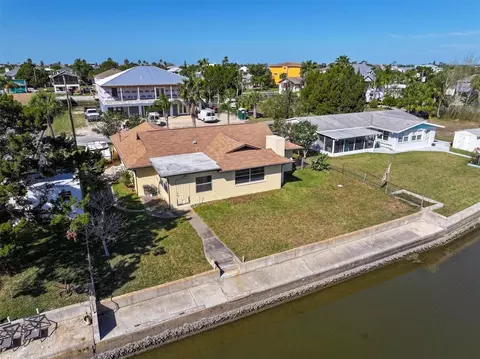 4488 Bimini Dr, Hernando Beach, FL 34607