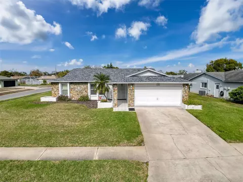 8711 Woodmont Ln, Port Richey, FL 34668