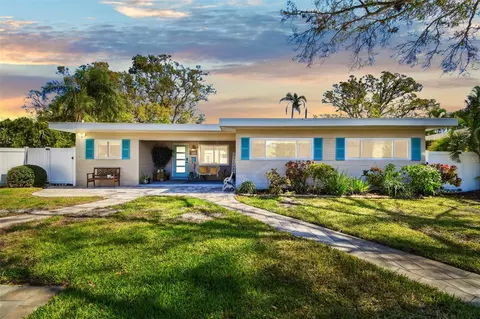 400 72nd St S, Saint Petersburg, FL 33707