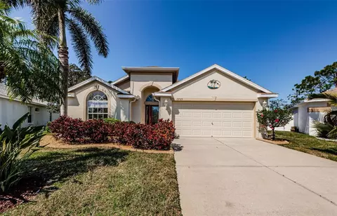 2729 Dolphin Watch Ct, Holiday, FL 34691