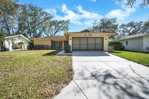 8420 Winding Wood Dr, Port Richey, FL 34668