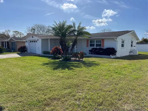 5646 Moog Rd, Holiday, FL 34690