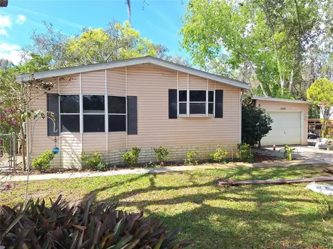 11641 Doaks St, New Port Richey, FL 34654