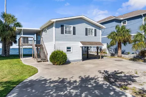 6503 Driftwood Dr, Hudson, FL 34667