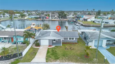 13700 Maria Dr, Hudson, FL 34667