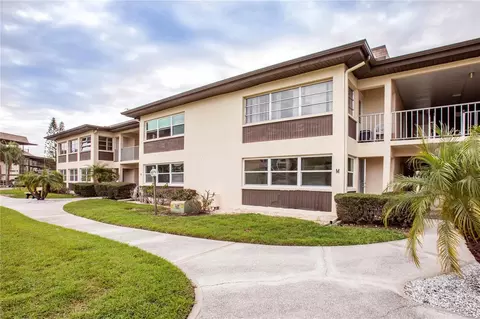 4712 Marine Pkwy #104, New Port Richey, FL 34652
