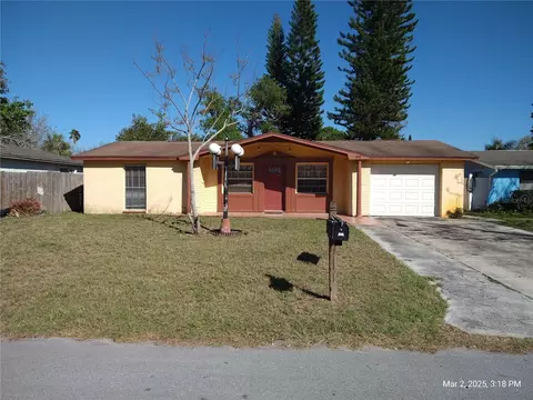 12716 Mulberry Ln, Hudson, FL 34667