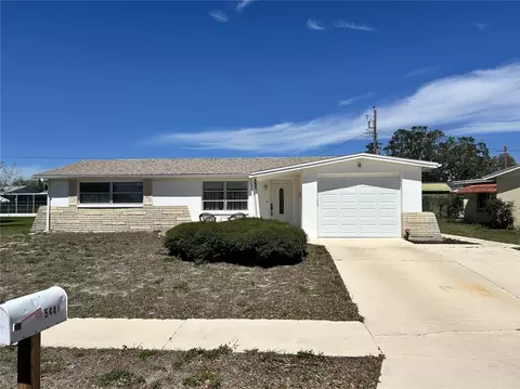 5441 Mosaic Dr, Holiday, FL 34690