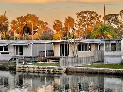 6829 Edgewater Dr, New Port Richey, FL 34652