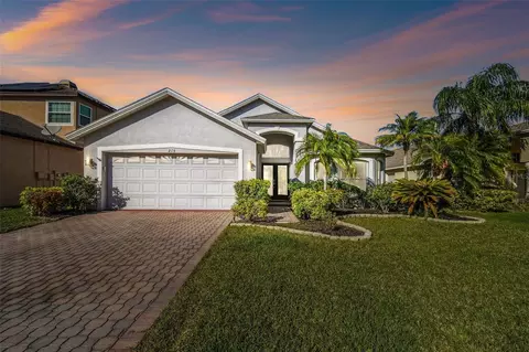 215 Arbor Woods Cir, Oldsmar, FL 34677