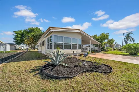 7303 Blue Lake Dr, Hudson, FL 34667