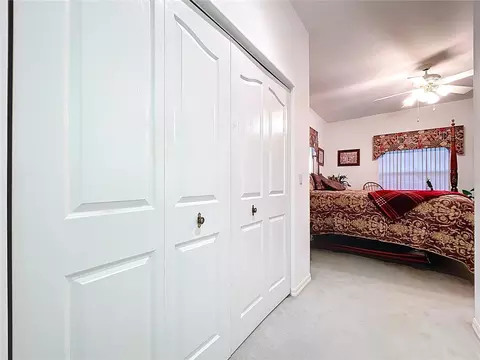 32826 Knollwood Ln, Wesley Chapel, FL 33545